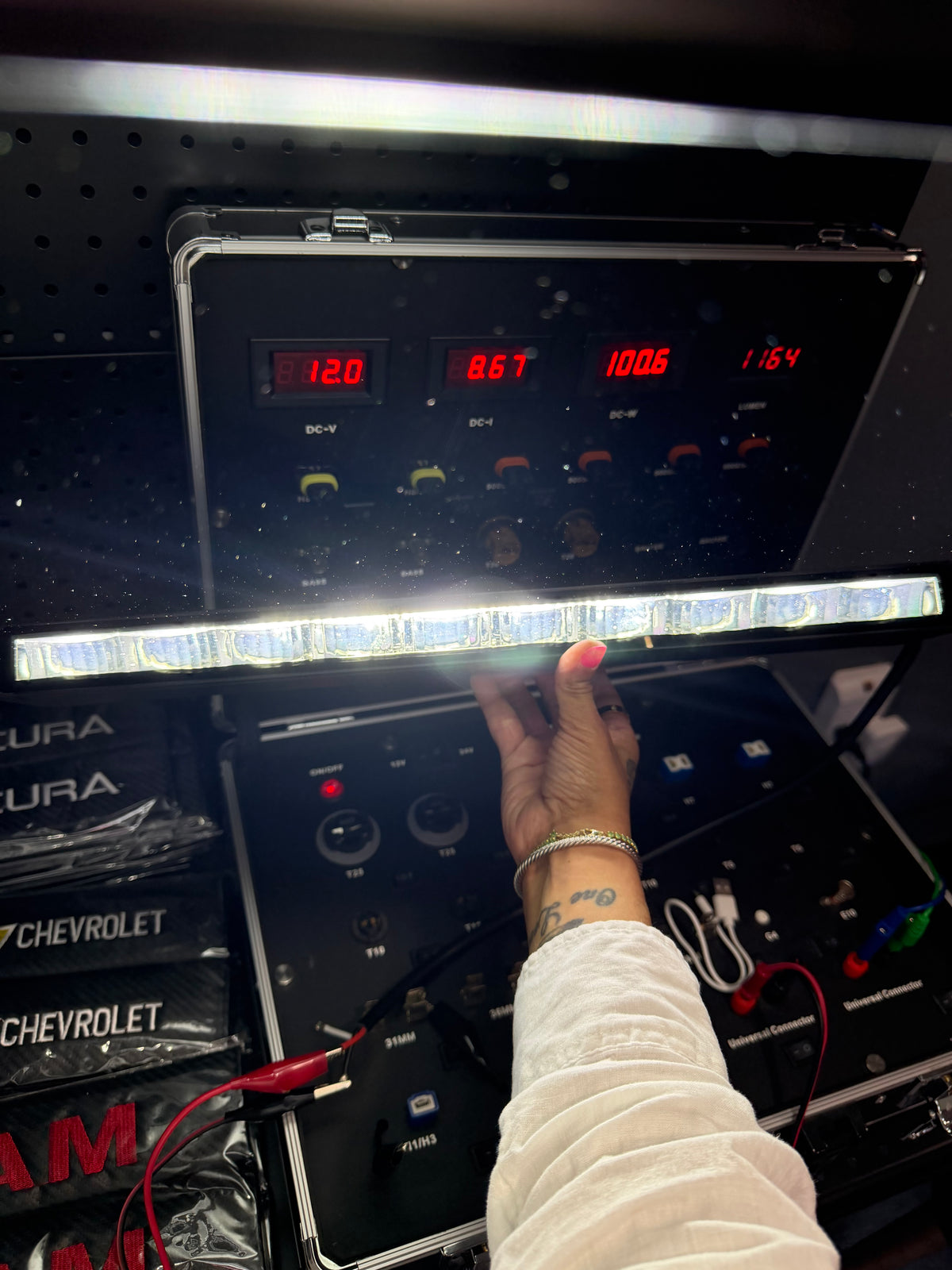 LED Light Bar – White & Amber